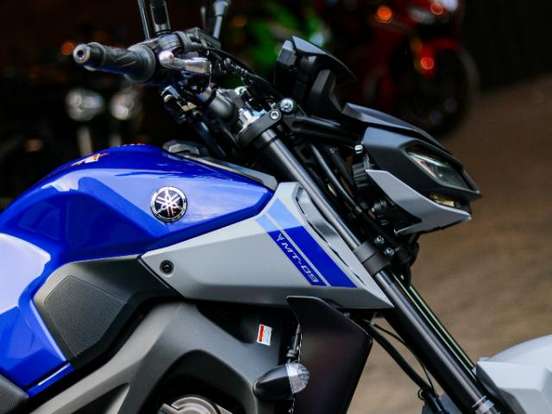 YAMAHA-MT-09-2021