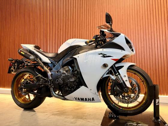 YAMAHA YZF R1 