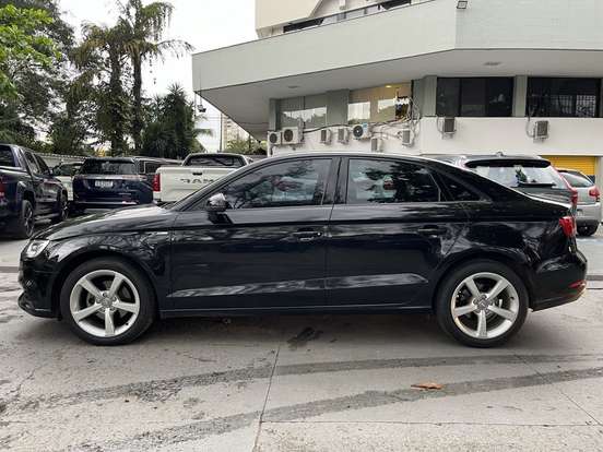 AUDI-A3-2018