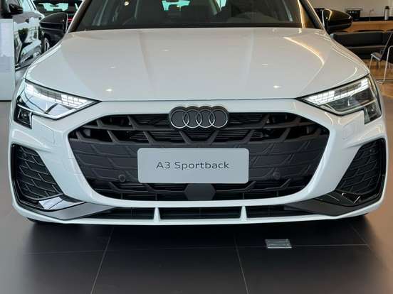 AUDI-A3-2.0 40 TFSI GASOLINA SEDAN PERFORMANCE BLACK S-TRONIC AUDI-A3-2026