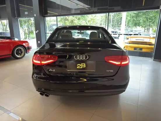 AUDI-A4-2015
