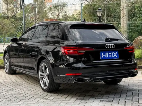 AUDI-A4-2019