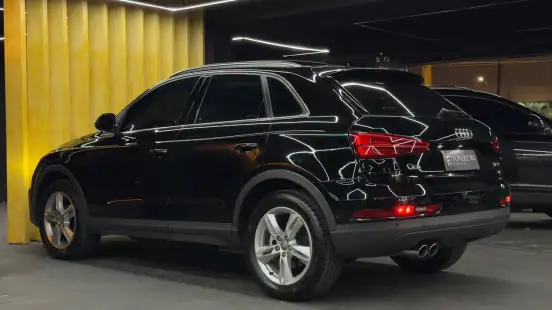 AUDI-Q3-2018