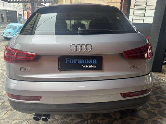 AUDI-Q3-2015