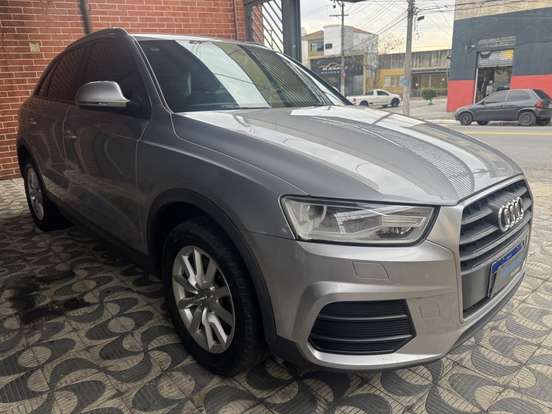 AUDI-Q3-2015