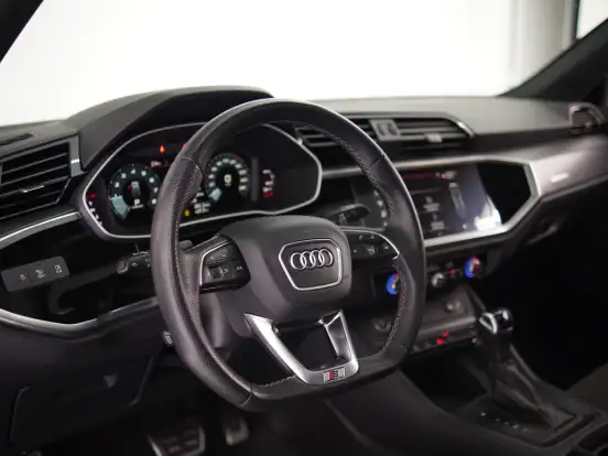 AUDI-Q3-2.0 40 TFSI GASOLINA SPORTBACK PERFORMANCE QUATTRO TIPTRONIC AUDI-Q3-2022