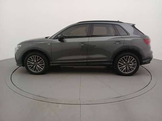 AUDI-Q3-2.0 40 TFSI GASOLINA PERFORMANCE BLACK QUATTRO TIPTRONIC AUDI-Q3-2023