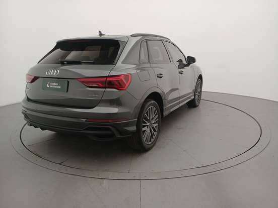 AUDI-Q3-2023