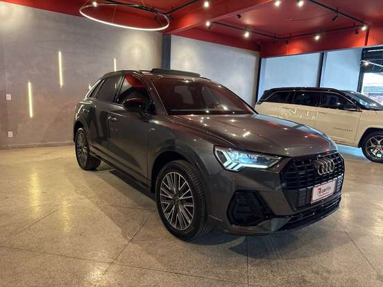 AUDI-Q3-2022