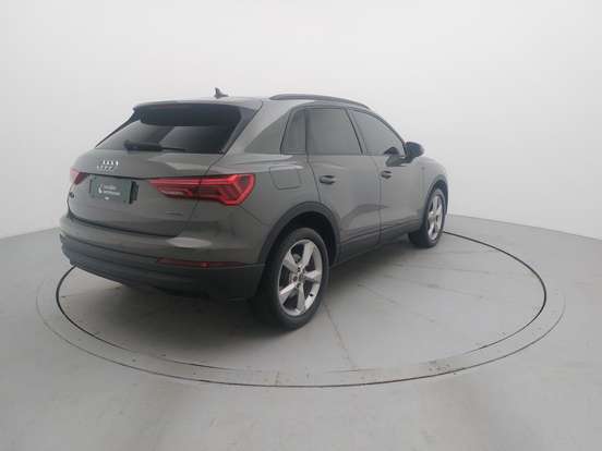AUDI-Q3-2024