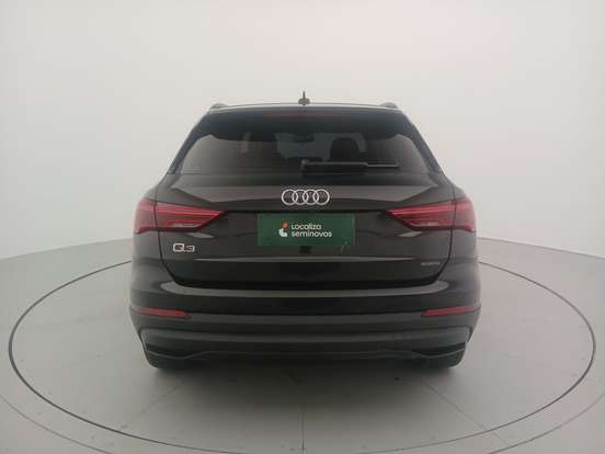 AUDI-Q3-2024