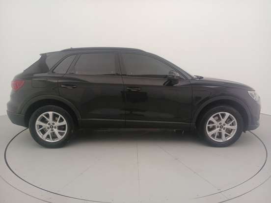 AUDI-Q3-2024
