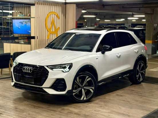 AUDI-Q3-2023