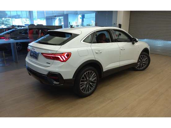 AUDI-Q3-2.0 40 TFSI GASOLINA SPORTBACK PERFORMANCE QUATTRO TIPTRONIC AUDI-Q3-2024