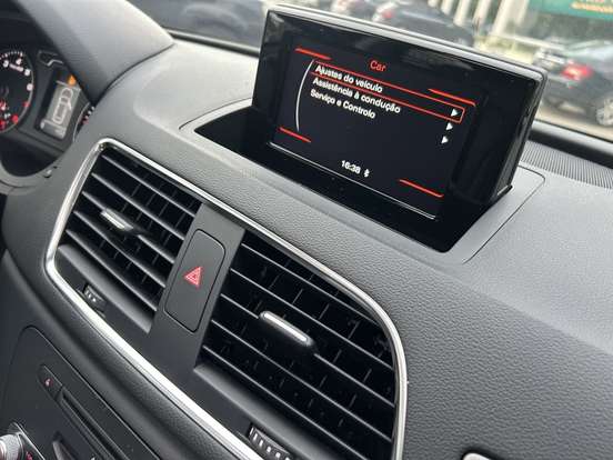 AUDI-Q3-2014