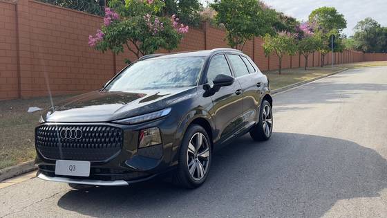 AUDI Q3 2.0 TFSI GASOLINA LAUNCH EDITION QUATTRO S TRONIC