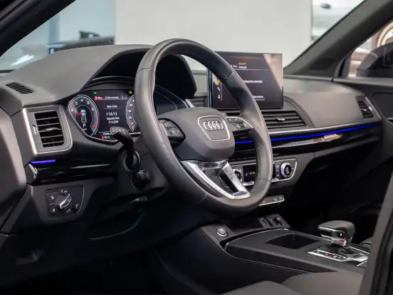 AUDI-Q5-2024