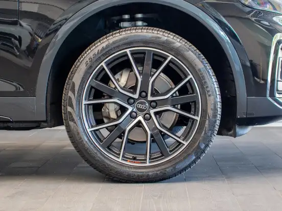 AUDI-Q5-2.0 45 TFSI GASOLINA S LINE BLACK QUATTRO S TRONIC AUDI-Q5-2024
