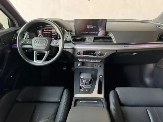 AUDI-Q5-2023