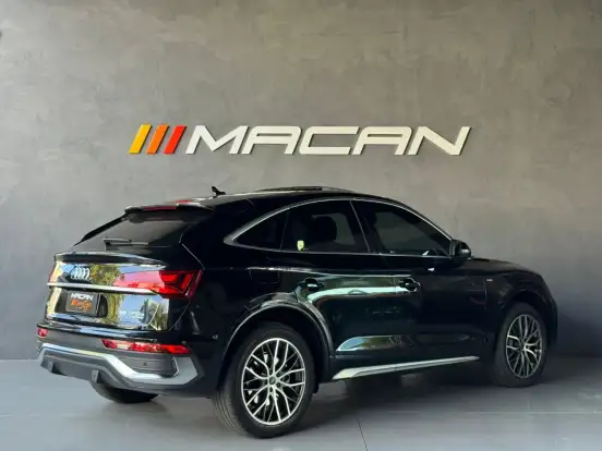 AUDI-Q5-2023