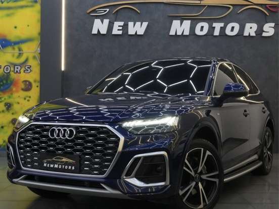 AUDI-Q5-2021