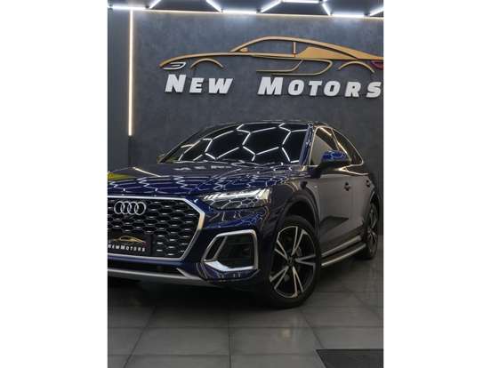 AUDI-Q5-2021
