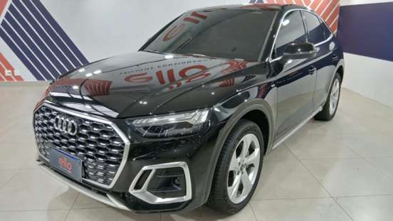 AUDI-Q5-2021