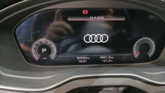 AUDI-Q5-2021