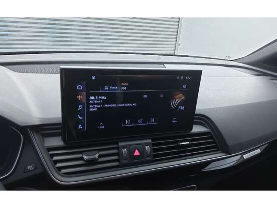 AUDI-Q5-2022