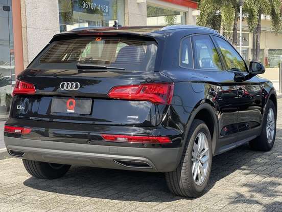 AUDI-Q5-2019