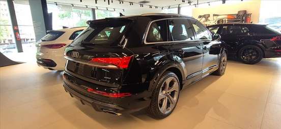 AUDI-Q7-2026