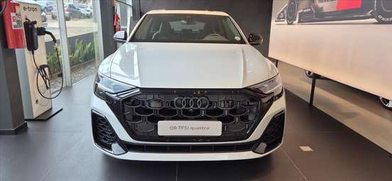 AUDI-Q8-2025