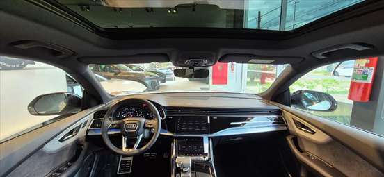 AUDI-Q8-2025