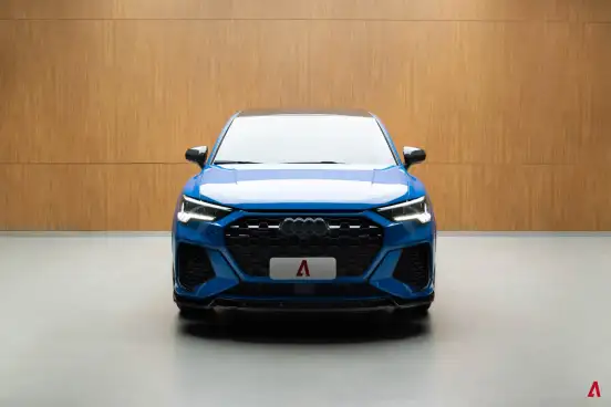 AUDI-RS Q3-2021
