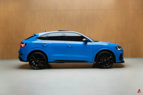 AUDI-RS Q3-2021