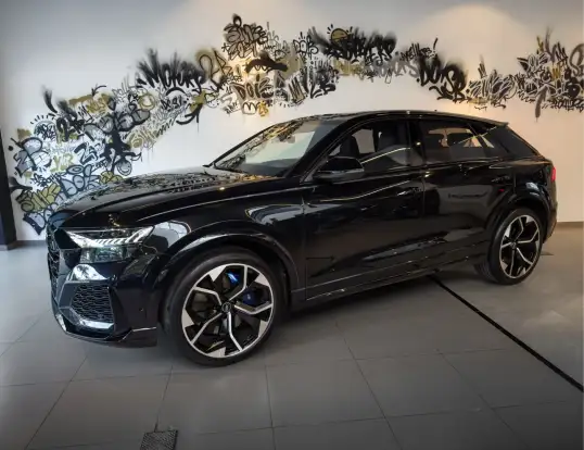 AUDI-RS Q8-2020