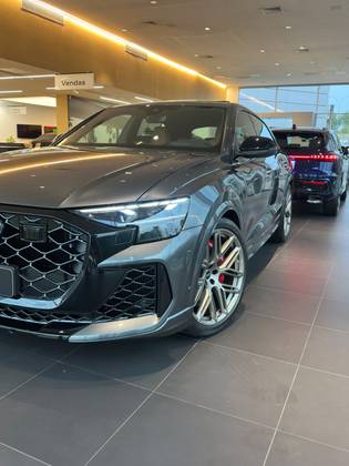AUDI RS6 4.0 V8 TFSI MHEV AVANT PERFORMANCE TIPTRONIC