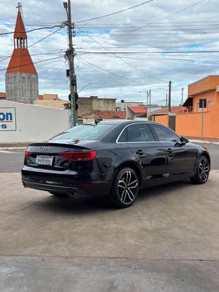 AUDI-A4-2018