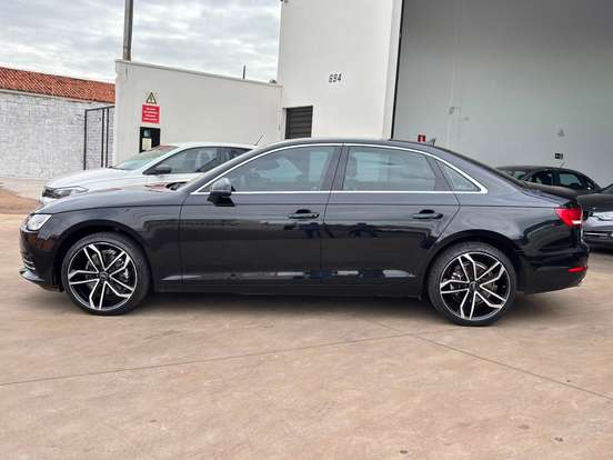 AUDI-A4-2.0 TFSI AMBIENTE GASOLINA 4P S TRONIC AUDI-A4-2018