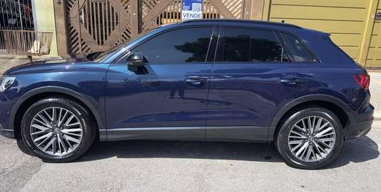 AUDI-Q3-2020