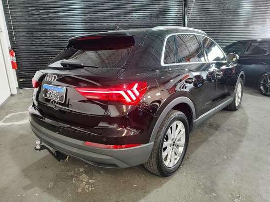 AUDI-Q3-1.4 35 TFSI GASOLINA PRESTIGE PLUS S TRONIC AUDI-Q3-2021
