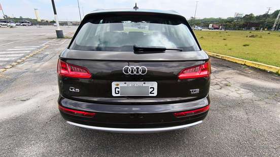 AUDI-Q5-2018