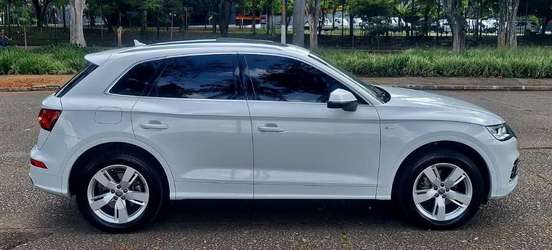 AUDI-Q5-2020