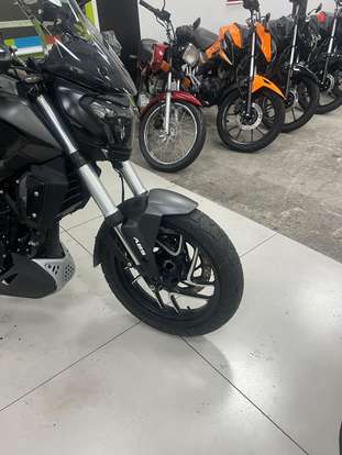 BAJAJ-DOMINAR 400-2025