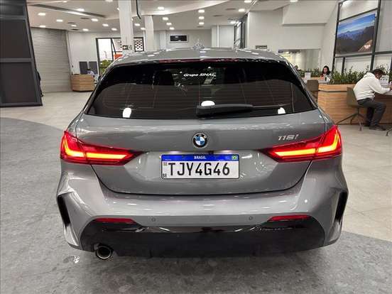 BMW-118i-1.5 12V GASOLINA M SPORT STEPTRONIC BMW-118i-2024