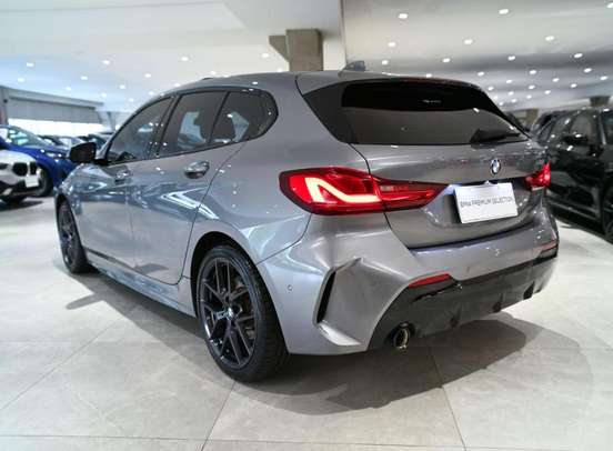 BMW-118i-2024