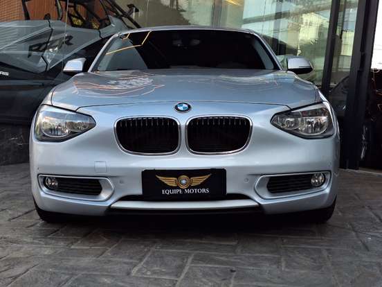 BMW-118i-2011
