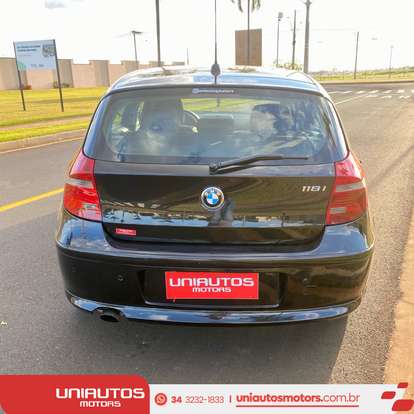 BMW-118i-2.0 TOP HATCH 16V GASOLINA 4P AUTOMÁTICO BMW-118i-2010