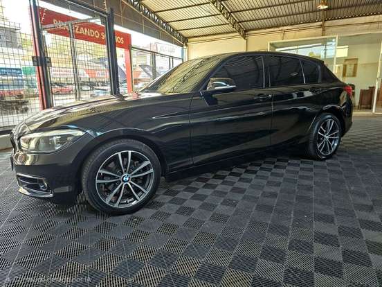 BMW-120i-2019
