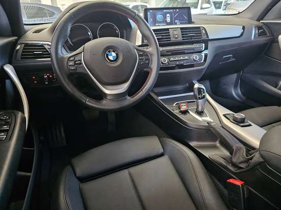 BMW-120i-2.0 16V GASOLINA SPORT 4P AUTOMÁTICO BMW-120i-2019